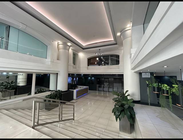 85M² BUILDING TO LET IN CAPE TOWN CITY CENTRE